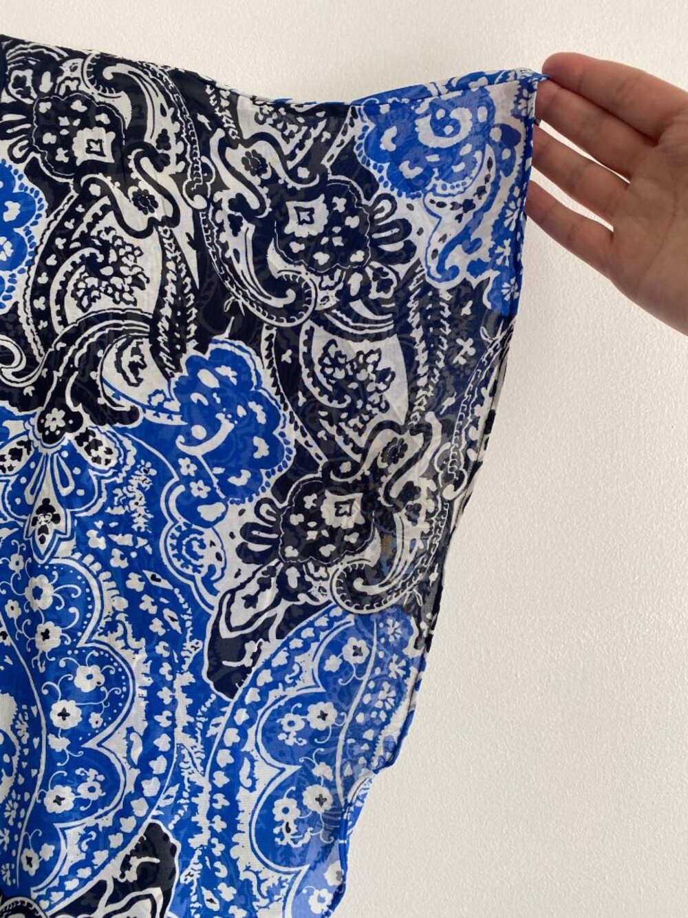 Kim Rogers Women's Blue & Black Paisley Tank with Sheer Overlay Blouse Size L - Picture 2 of 6